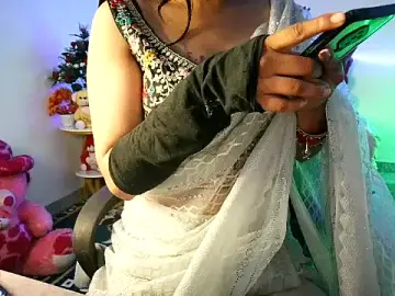 Stripchat Sex Cam of oo_yes_bhabhi