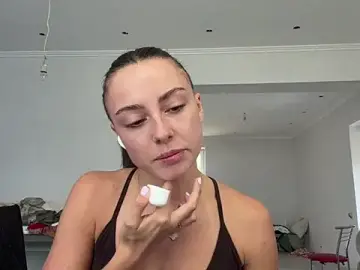 Stripchat Nude Webcam of IraidaArvayo