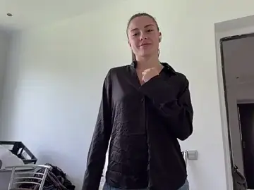 Stripchat Live Sex Cam of IraidaArvayo