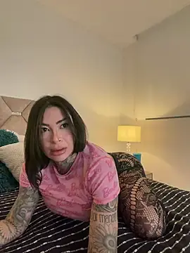 Stripchat Live Sex Cam of Iam_Annii