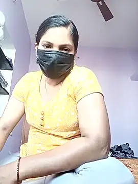 Stripchat Adult Webcams of Tamil_Kerala_Ponnu
