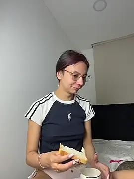 Stripchat Live Sex Cam of Bonniepark