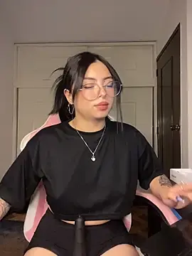 Stripchat Best live sex cam show of Valu_euphoria