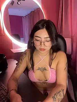 Stripchat Adult Webcam of Valu_euphoria