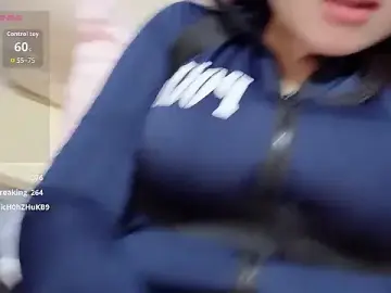 Stripchat Free Porn Cam of yueyue2003