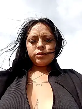 Stripchat Live Porn of LunaHot_777