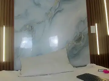 Stripchat Live Sex Cam of kendra_lovv