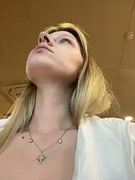 Stripchat Sex Cam of MaryHiggins