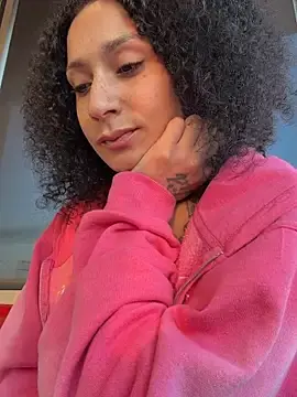 Stripchat Best live sex cam show of FerrariFrench