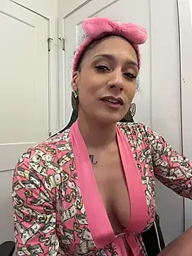 Stripchat Sex Cam of FerrariFrench