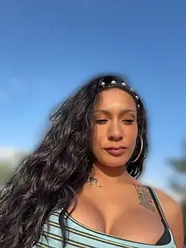 Stripchat Best live sex cam show of FerrariFrench
