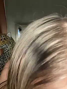 Stripchat Nude Webcam of Hannah-2007