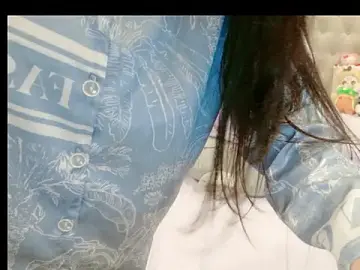 Stripchat Best live sex cam show of Lylyzz68