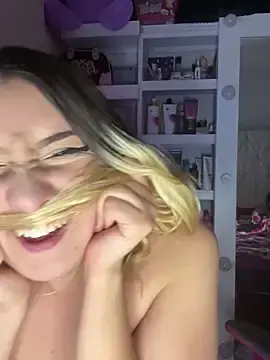 Stripchat Live Porn of NibiruNairobi69