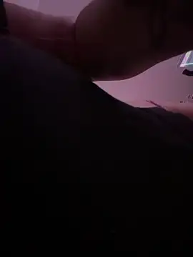 Stripchat Live Porn of izanmiller2001