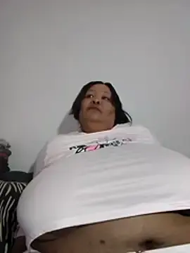 Stripchat Sex Cam of nancy111