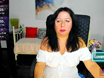 Stripchat Free Porn Cam of Julia_Dean