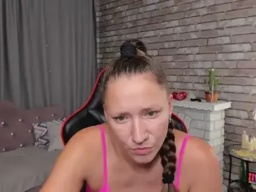 Stripchat Live Sex of SarahCoksss