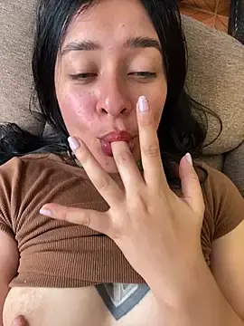 Stripchat Watch Live Sex Cams of Rouse_07