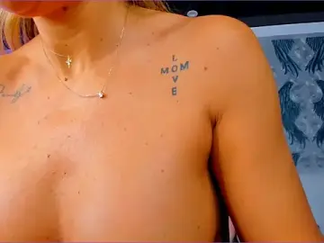 Stripchat Watch Live Sex Cams of anneswhite