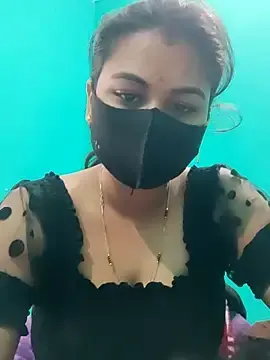 Stripchat Adult Webcam of DivyaBhabhi69@xh