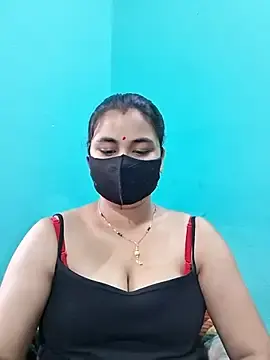 Stripchat Watch Live Sex Cams of DivyaBhabhi69@xh