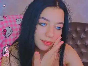Stripchat Nude Webcam of KitnissKiss