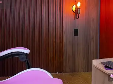 Stripchat Nude Webcam of Tammys4