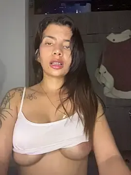 Stripchat Sex Chat of isabella__naugthy