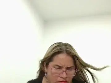 Stripchat Live Porn of Crystal_ChArM_