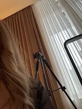 Stripchat Adult Webcam of curvyflawless