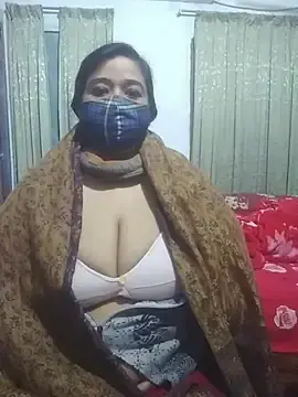 Stripchat Free Porn Cam of momo_loves