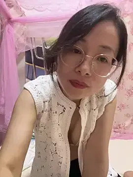 Stripchat Free Porn Cam of TangTang0530