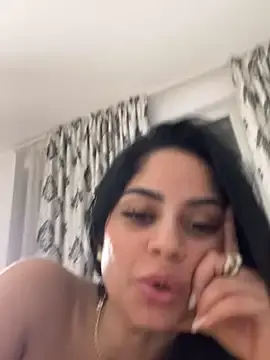 Stripchat Live Porn of _adelle