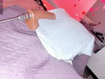 Stripchat Adult Webcam of Hilary_Smile_