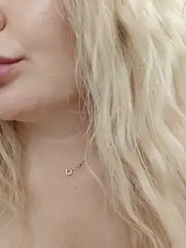 Stripchat Best live sex cam show of LadyLolyPop_