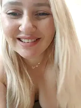 Stripchat Nude Webcam of LadyLolyPop_