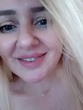 Stripchat Nude Webcam of LadyLolyPop_