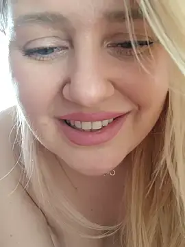 Stripchat Free Live Porn of LadyLolyPop_