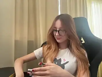 Stripchat Live Porn of Sunshine_Kira