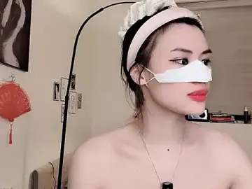 Stripchat Adult Webcam of MaiLiiil