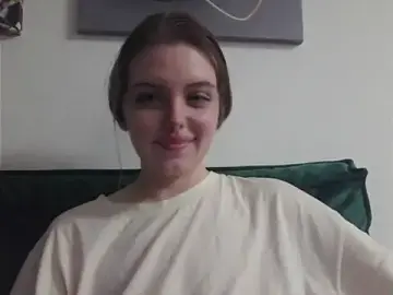 Stripchat Nude Webcam of lina_milka