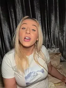 Stripchat Adult Video Chat of Strongqueen