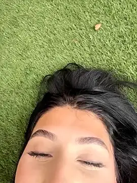 Stripchat Sex Cam of BadLilAngelXXX