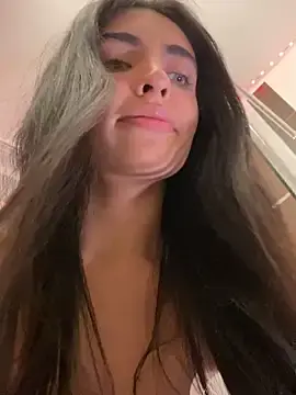 Stripchat Live Sex of DaphneUwu