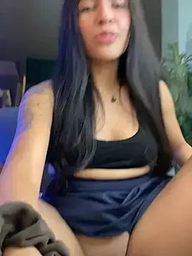 Stripchat Live Sex Cam of DaphneUwu