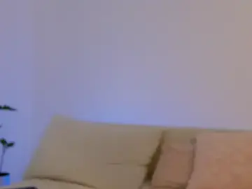 Stripchat Live Sex Cam of Fallinlove1