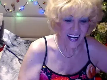 Stripchat Sex Chat of HappyWomanOn