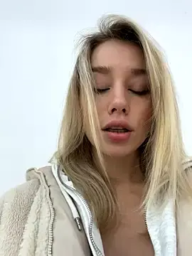 Stripchat Watch Live Sex Cams of SSSATIVA_model