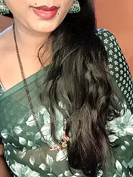 Stripchat Free Porn Cam of Rachu_love